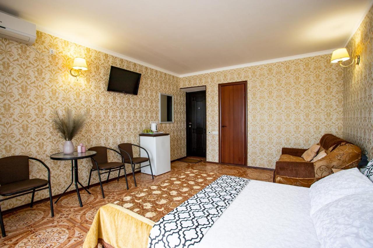 Олимп Hotel Zaliznyy Port Bagian luar foto