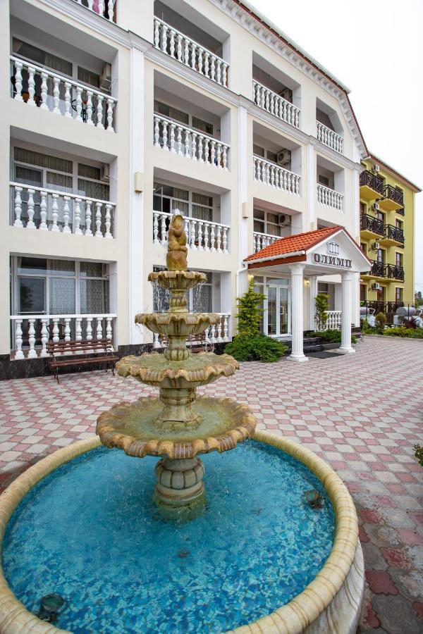 Олимп Hotel Zaliznyy Port Bagian luar foto