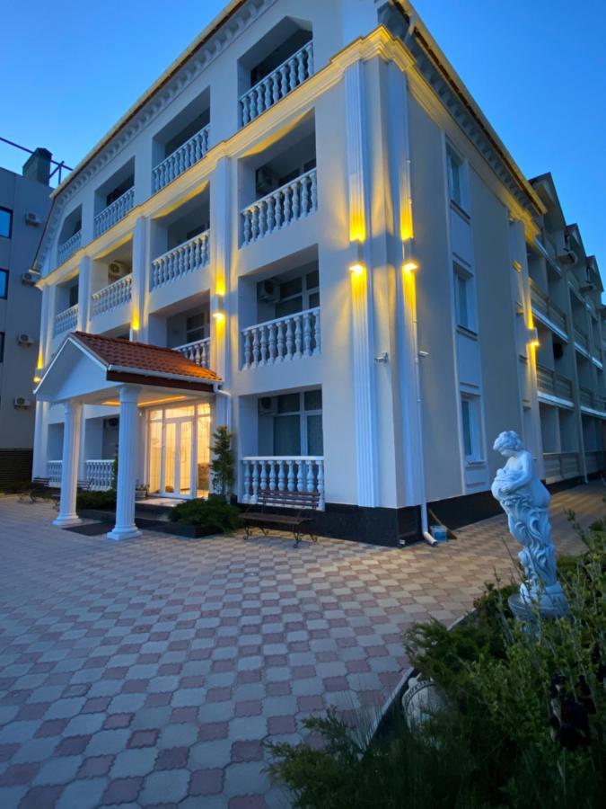 Олимп Hotel Zaliznyy Port Bagian luar foto