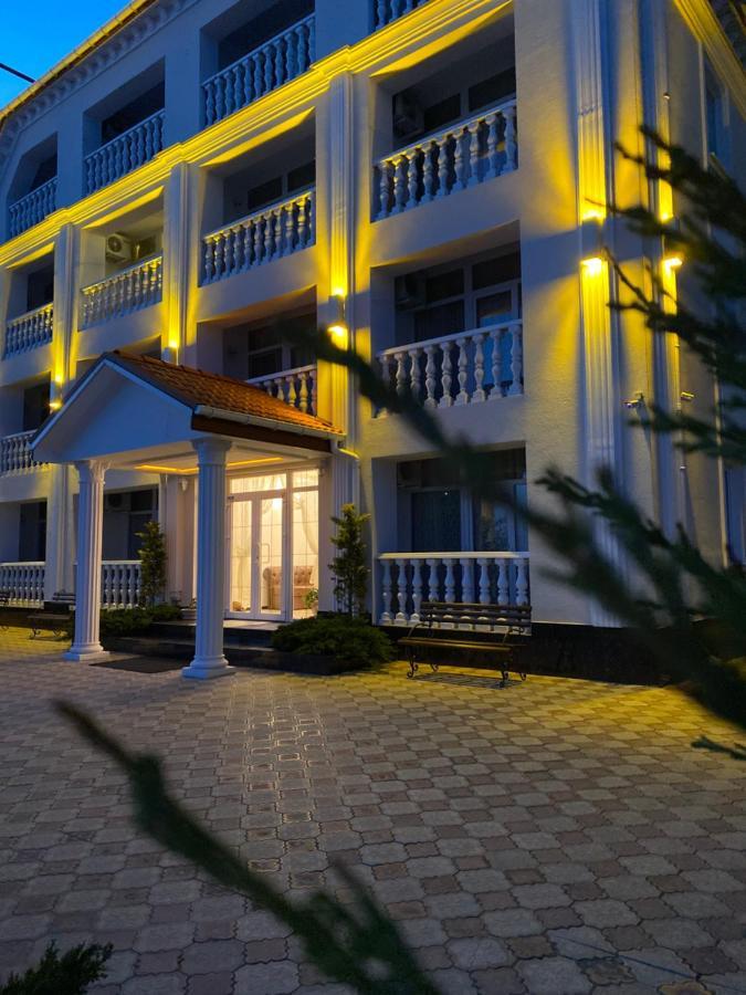 Олимп Hotel Zaliznyy Port Bagian luar foto