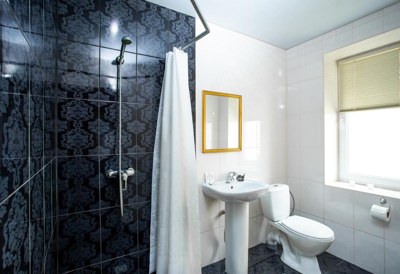 Олимп Hotel Zaliznyy Port Bagian luar foto